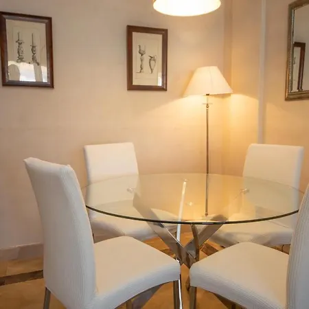 Marina Del Castillo 124 * مانيلفا